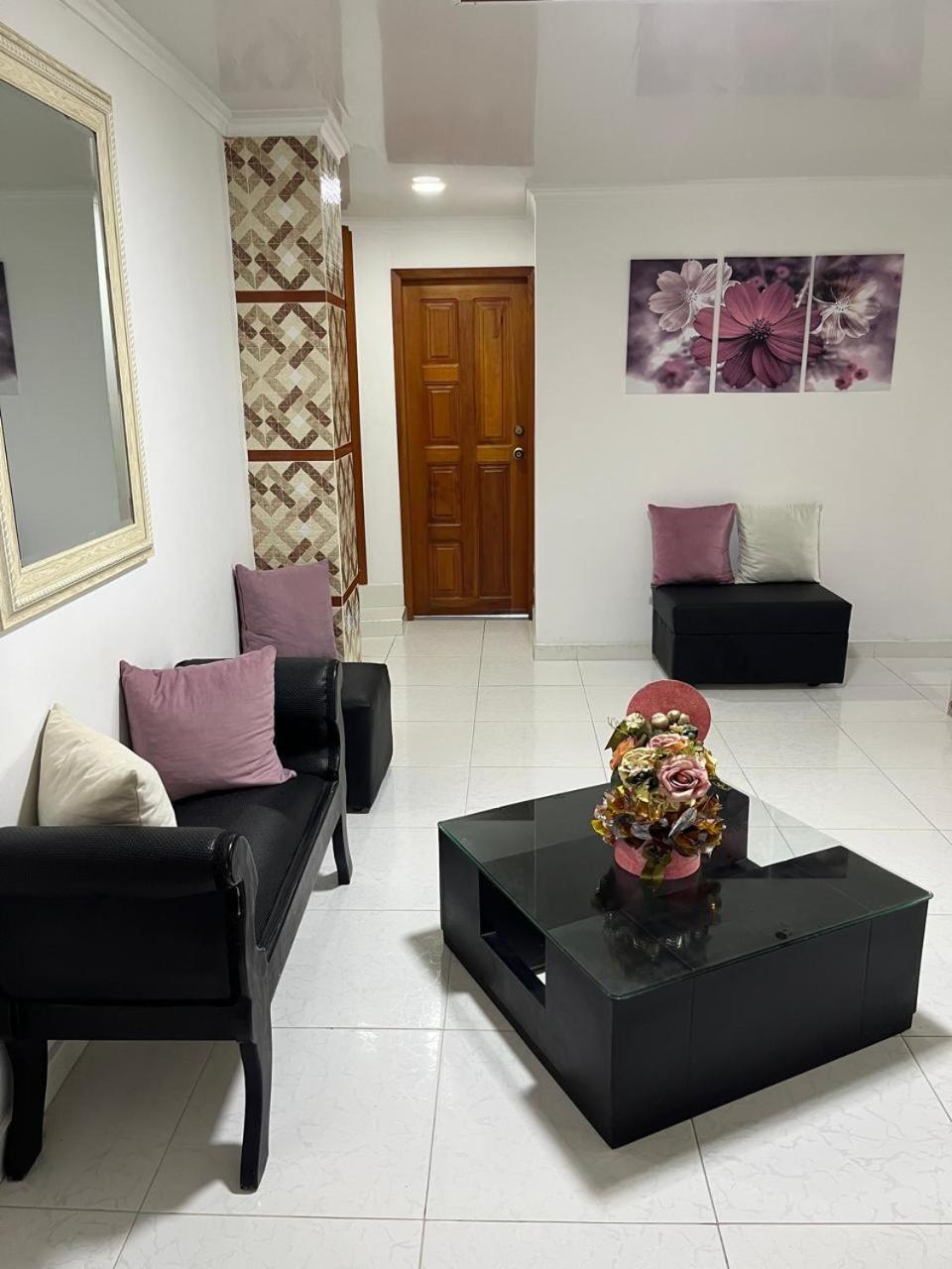 Villa Santos Apartaestudios Барранкилья Экстерьер фото
